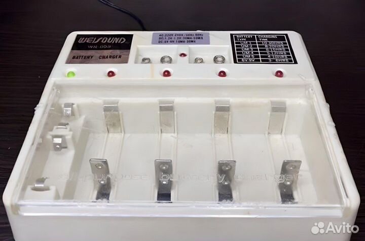 Зарядное устройство для аккумуляторов WN - 808