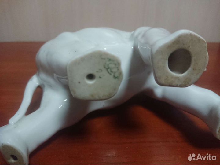 Статуэтка слон