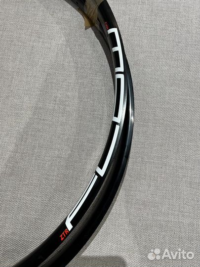 Обода 27,5 Stans no tubes ZTR Flow mk3