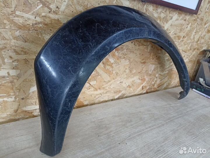 Расширители арок задние левые Nissan Np 300