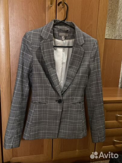 Пиджаки и рубашка