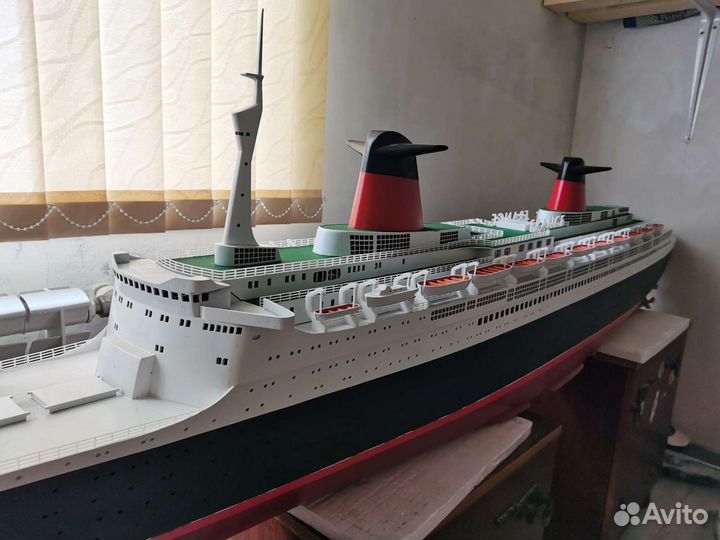 Лайнер France, модель для сборки