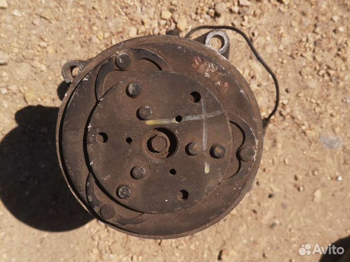 Компрессор кондиционера Mazda 626 мазда