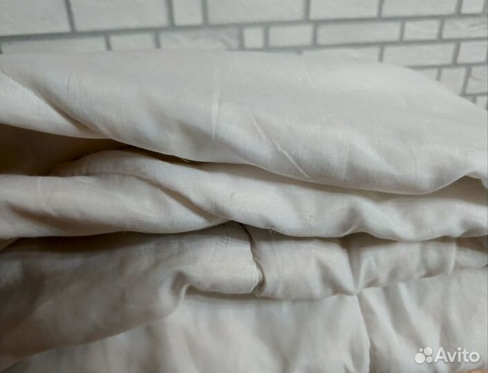 Одеяло двуспальное б/у