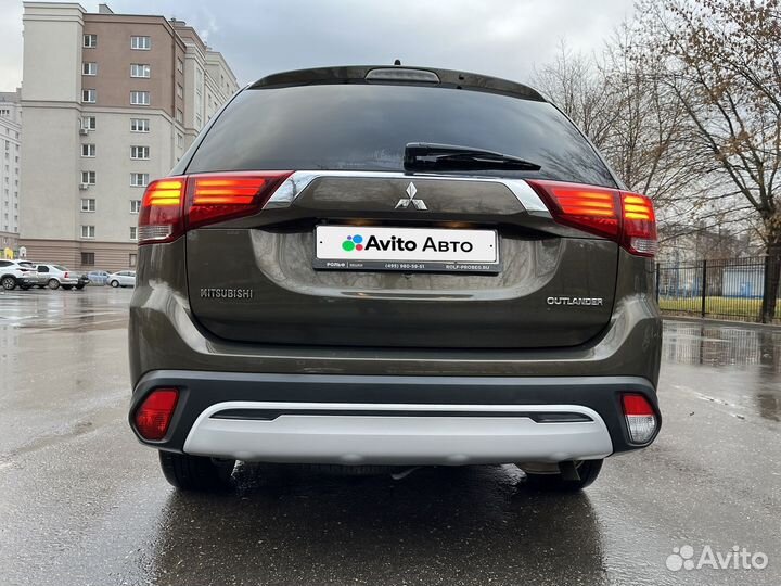 Mitsubishi Outlander 2.0 CVT, 2018, 94 600 км