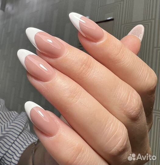 Маникюр педикюр