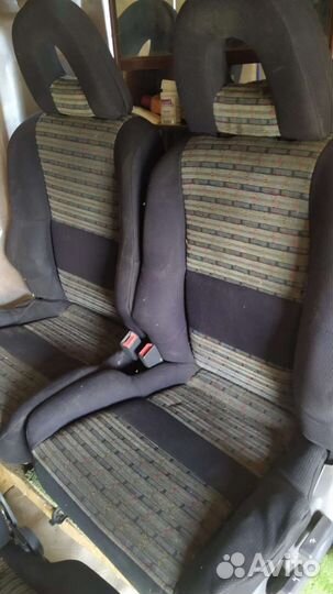 Автомобильные сиденья Мицубиси рвр