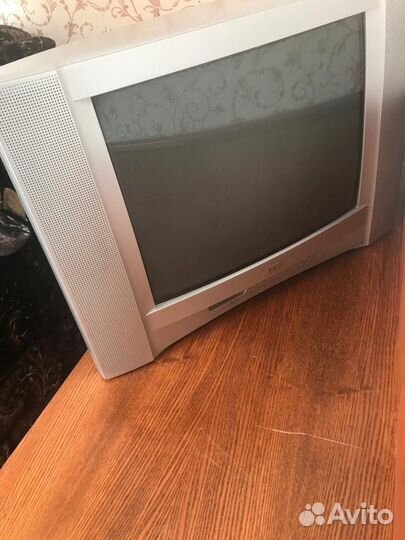 Телевизор JVC