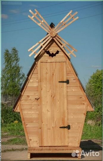 Дачный туалет с декором CWN