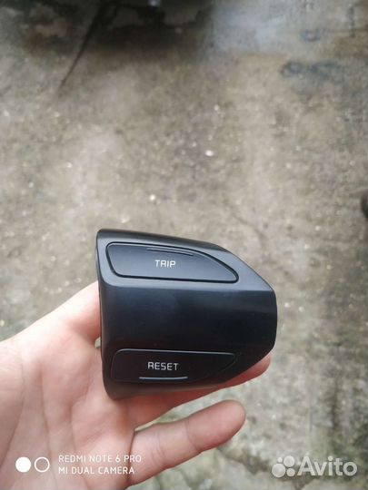 Штатное кнопка kia rio 4