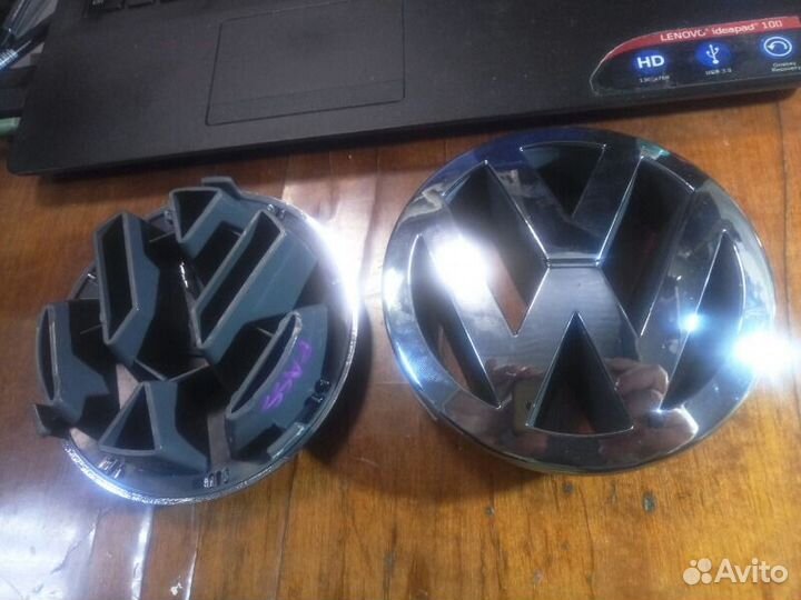 Эмблема Volkswagen Passat B5+