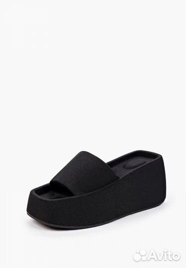 Шлепанцы на платформе