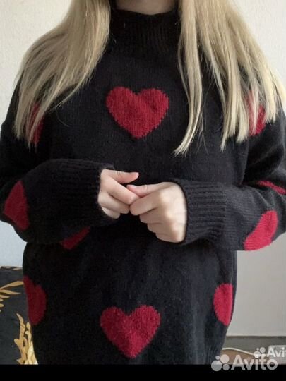 Свитер с сердечками