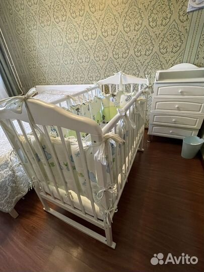 Детская кроватка