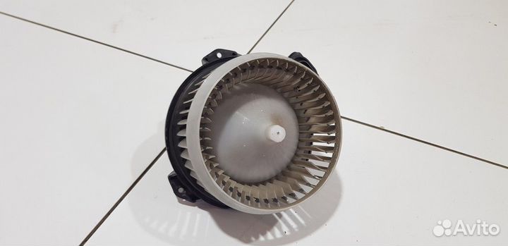 Вентилятор отопителя (Faw Besturn X40)