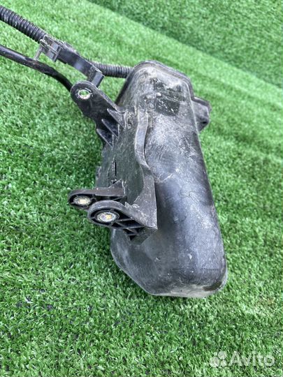 Абсорбер (фильтр угольный) Volkswagen Jetta (NF) V