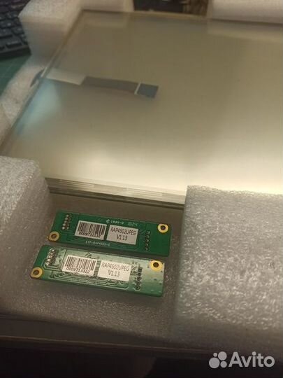 Тачскрин: стекло и контроллер USB, 17,3 дюйма