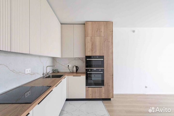 Кухня в потолок на заказ