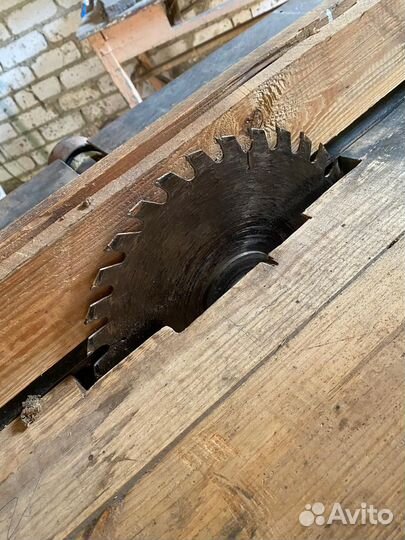 Деревообрабатывающий станок