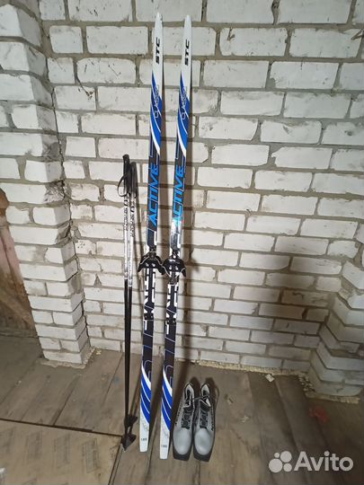 Беговые лыжи