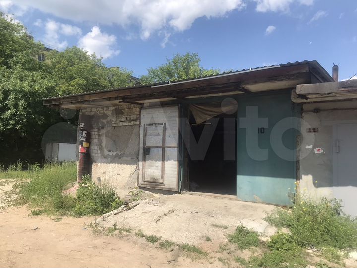 Гараж, > 30 м²