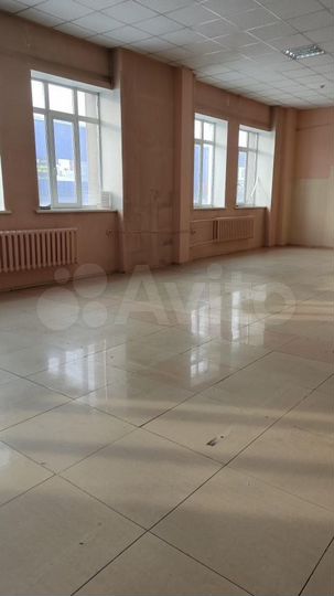 Универсальное помещение, 4500 кв.м