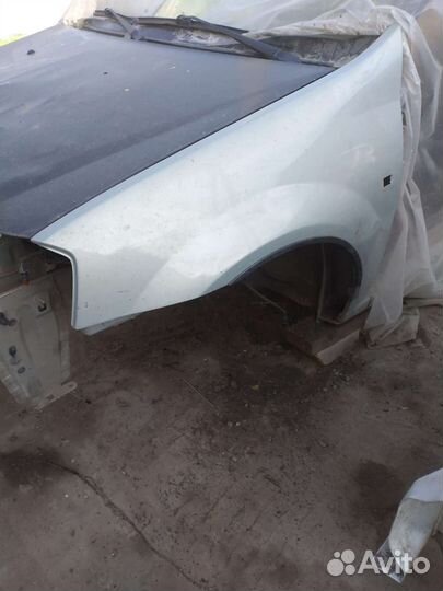 Крыло переднее Renault Logan
