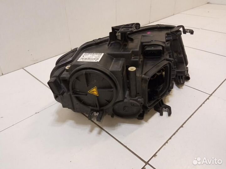 Фара левая Audi А4 В8 8K2