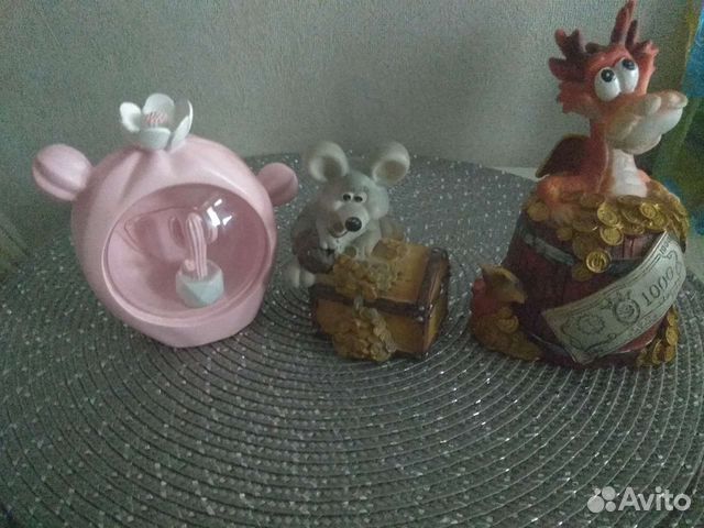 Копилки и статуэтки пакетом