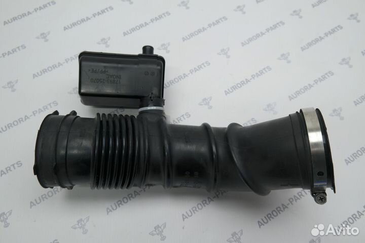 Патрубок воздушного фильтра Toyota RAV4 5 2018-202