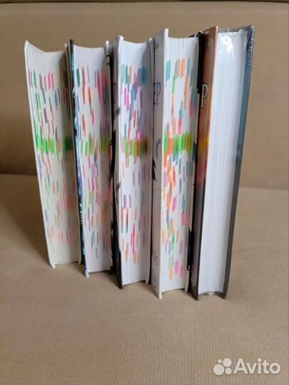 Мэгги Стивотер, Нора Сакавич