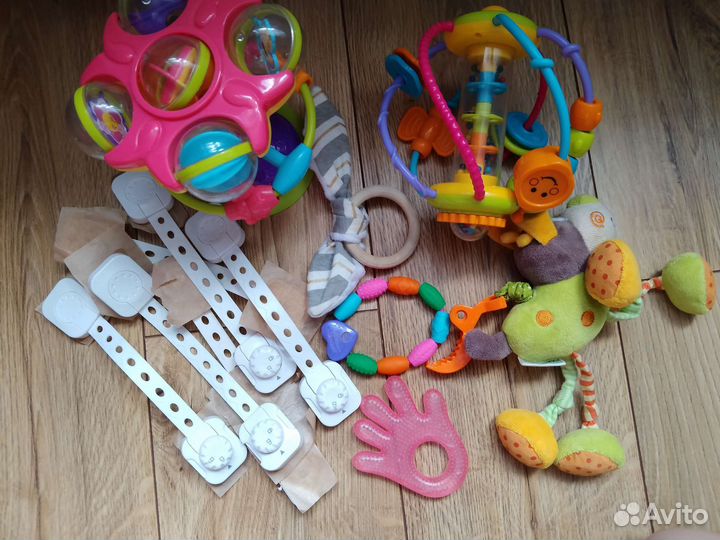 Развивающие игрушки для малыша