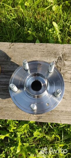 Ступица передняя с подшипником в сборе