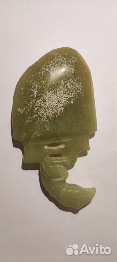 Нефритовая китайская фигура