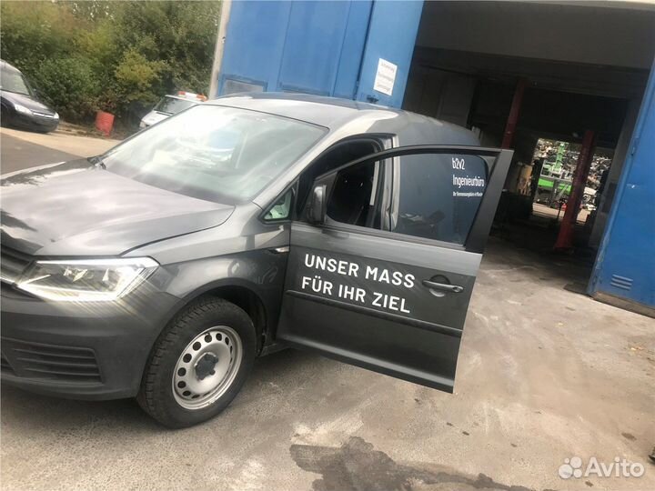 Разбор на запчасти Volkswagen Caddy 2015