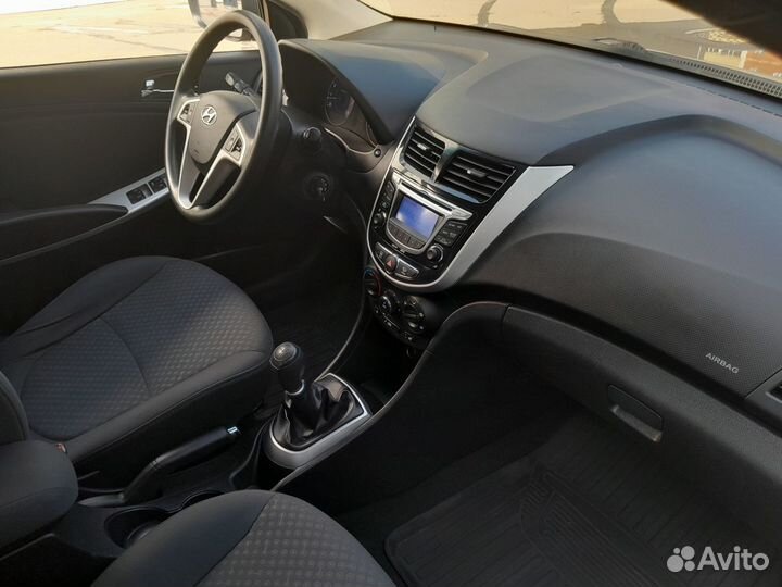 Hyundai Solaris 1.6 МТ, 2012, 98 660 км