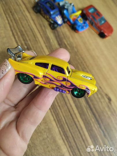 Машинки hot wheels оригинал