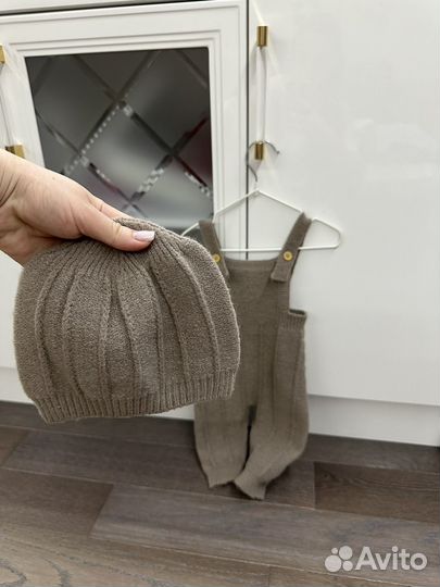 Вязаный комбинезон 74