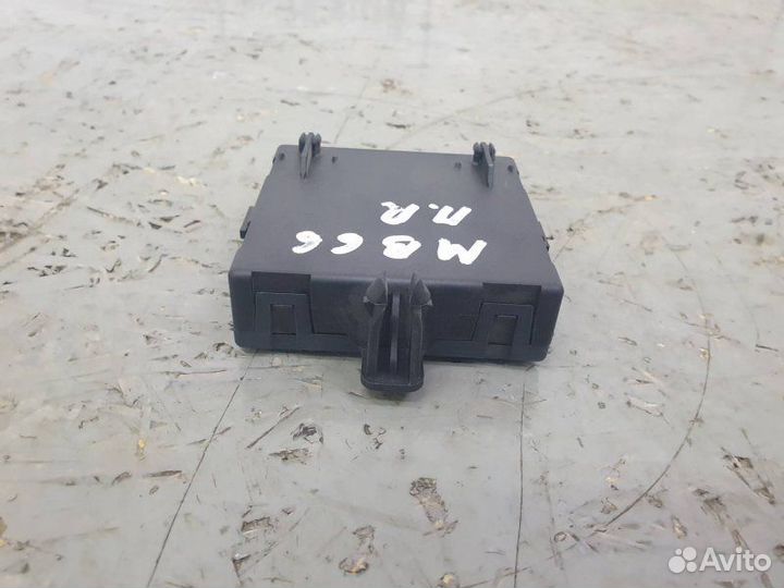 Блок управления двери передний Mercedes E-Class