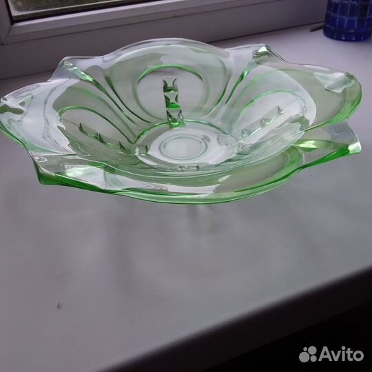 Ваза для фруктов, цветное стекло