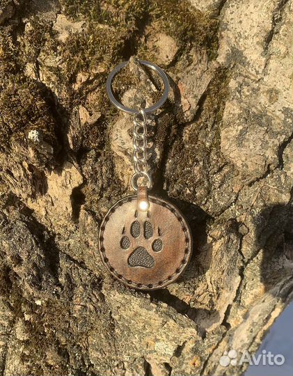 Брелок из натуральной кожи