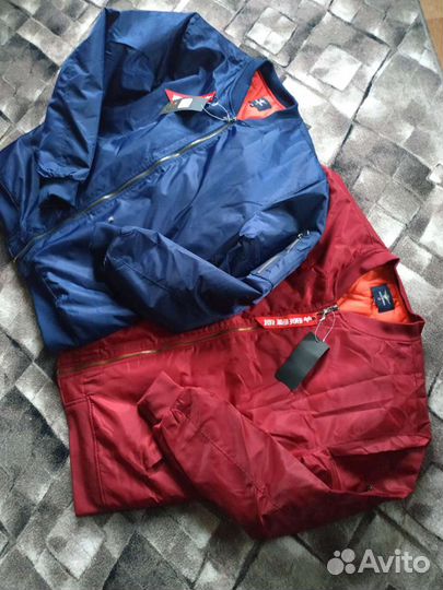 Куртки Бомбер