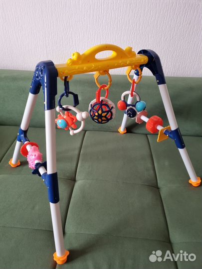 Развивающий игровой центр турничок