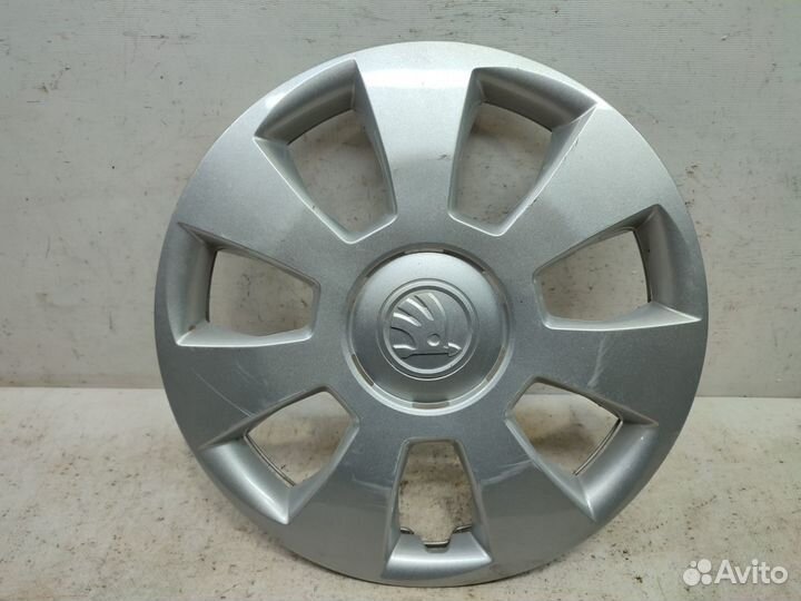 Колпак колеса Skoda Rapid 2012