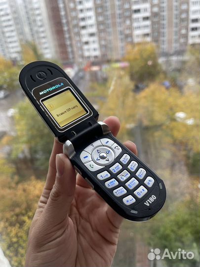 Motorola V180