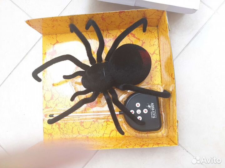 Игрушка паук