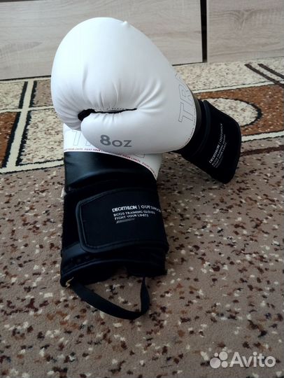 Боксерские перчатки 8 унций + защита голени