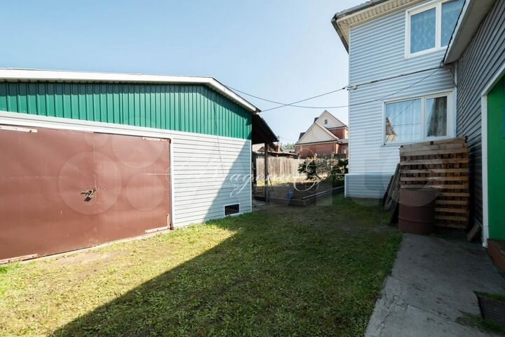 Дом 172,9 м² на участке 6 сот.