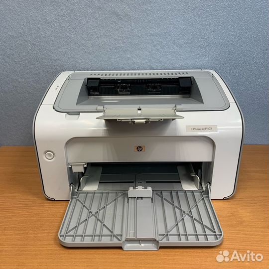 Лазерный принтер HP LaserJet P1102+Новый картридж