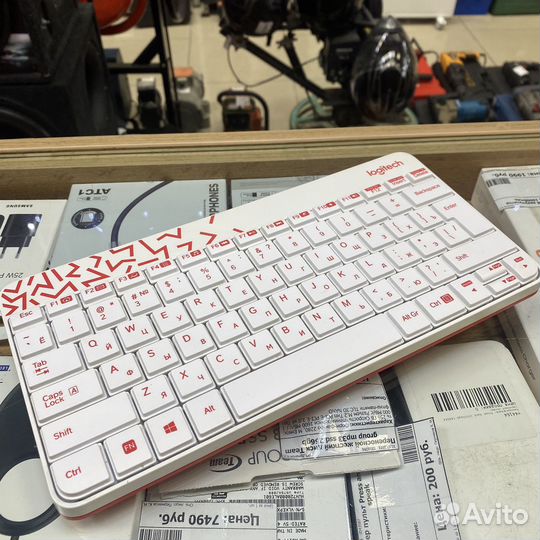 Клавиатура и мышь Logitech